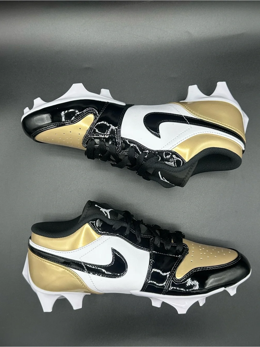 Nike Air Jordan 1 Low Gold Football Cleats FJ6245-701 Men’s NEW